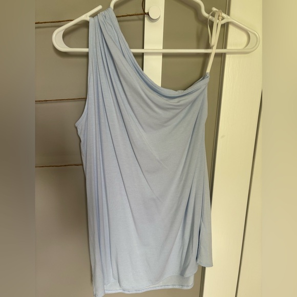 Aritzia Tops - Aritzia Babaton Taddeo One Shoulder Top